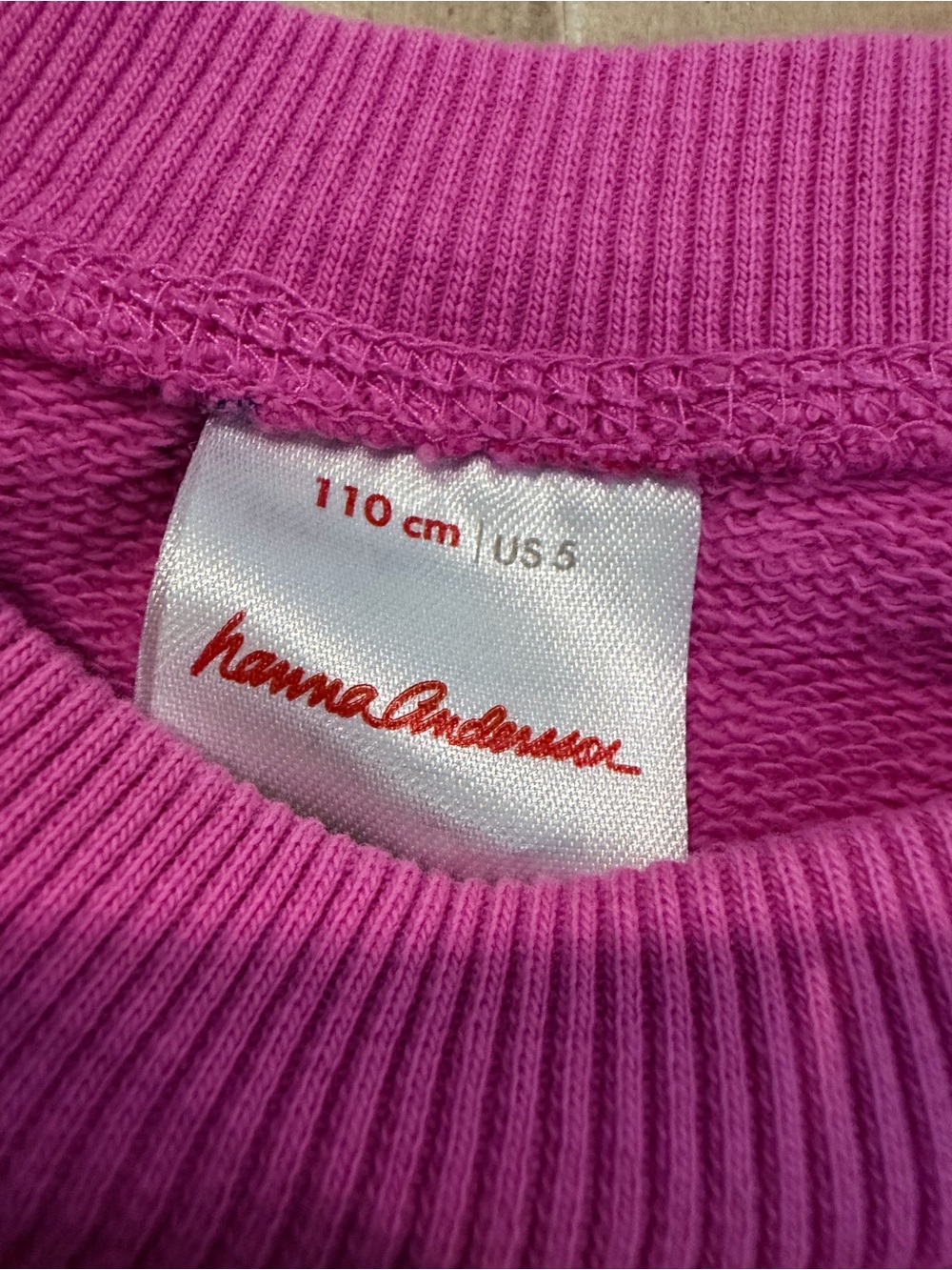 Hanna Andersson Pink Sweatsuit with Red Floral Print - Picture 2 of 6